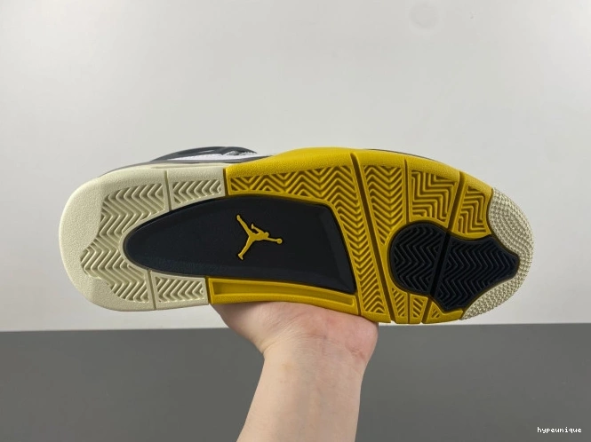 HYPE 4 AQ9129-101 Sulfur Jordan WNNS Vivid Air 0821